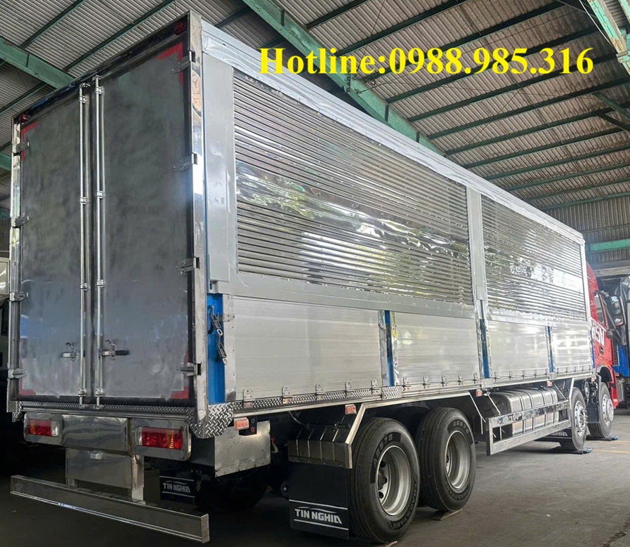 Xe thùng kín mở vĩ 15 tấn